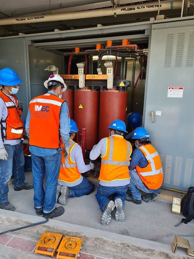  INSTALACION Y MANTENIMIENTO ELÉCTRICO DEL CENTRO S DE RL DE CV