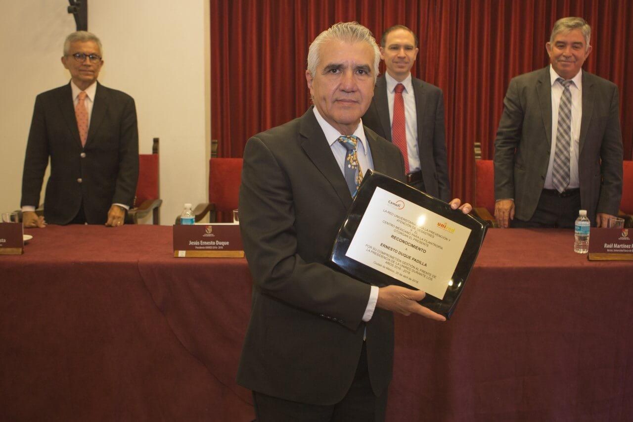 PSICOANALISTA ERNESTO DUQUE PSICOANALISTA ERNESTO DUQUE