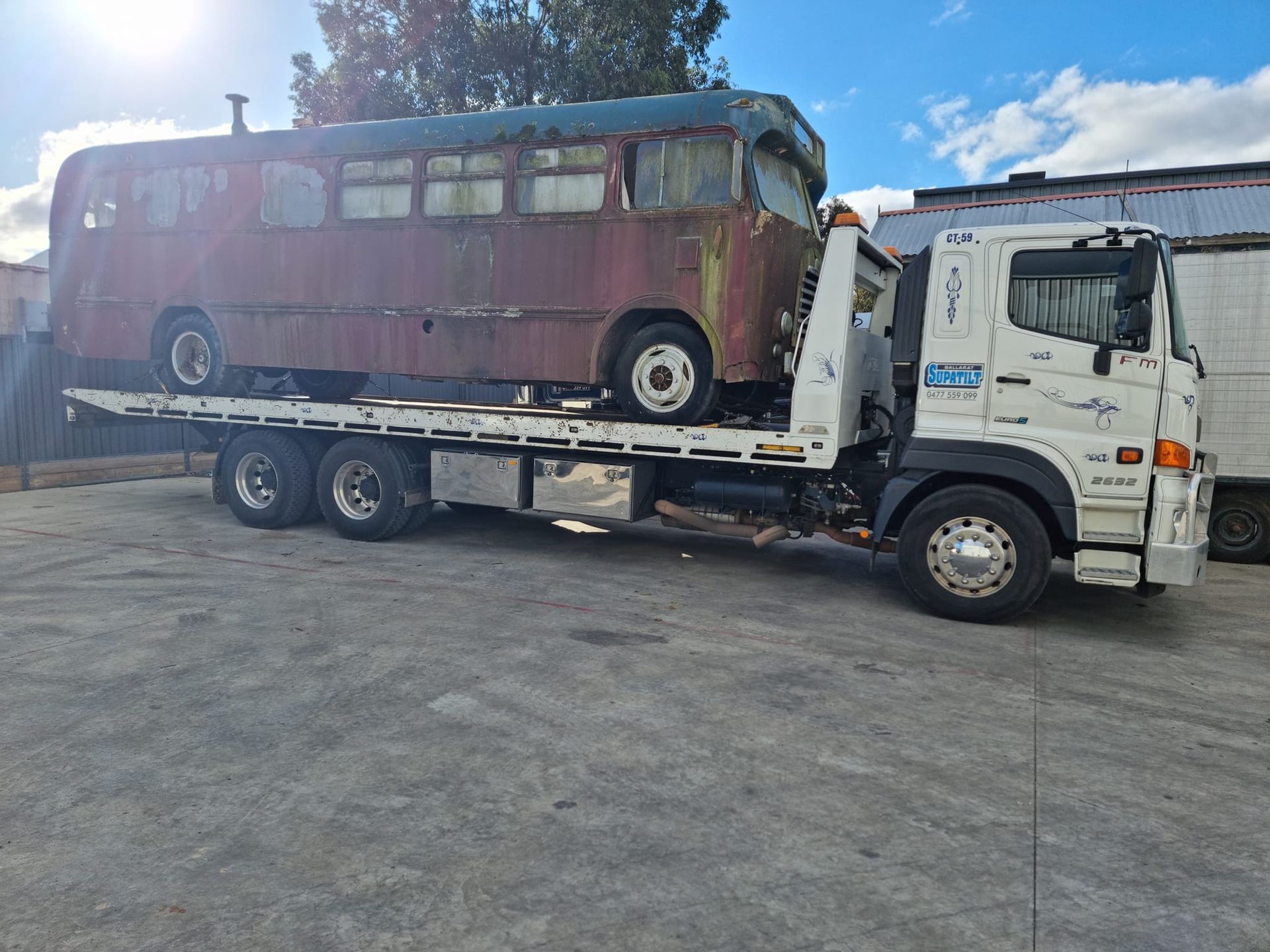 Large Transport Transporting Small Home — Ballarat Supatilt in Delacombe, VIC
