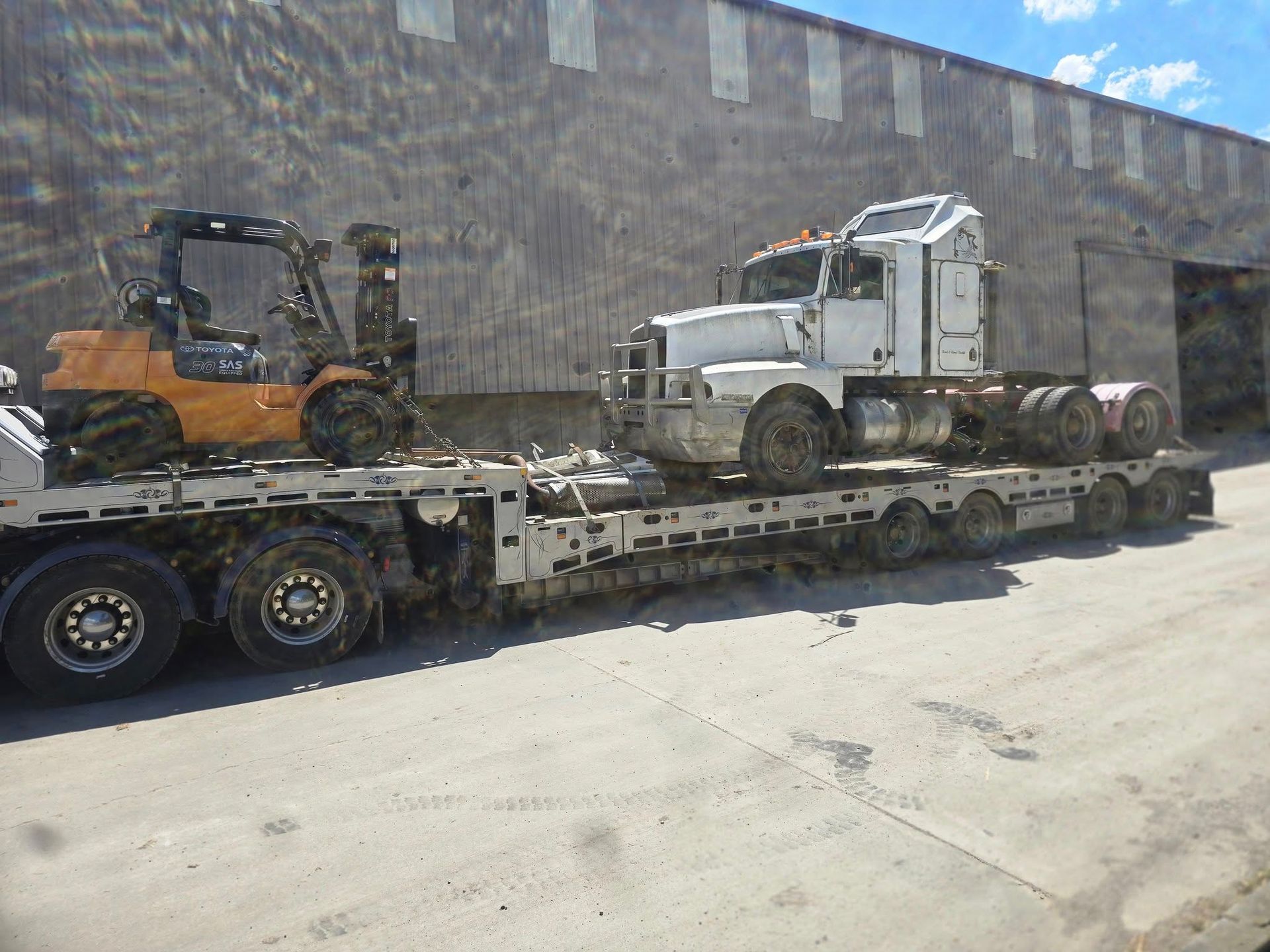 Large Transport Transporting Small Home — Ballarat Supatilt in Delacombe, VIC