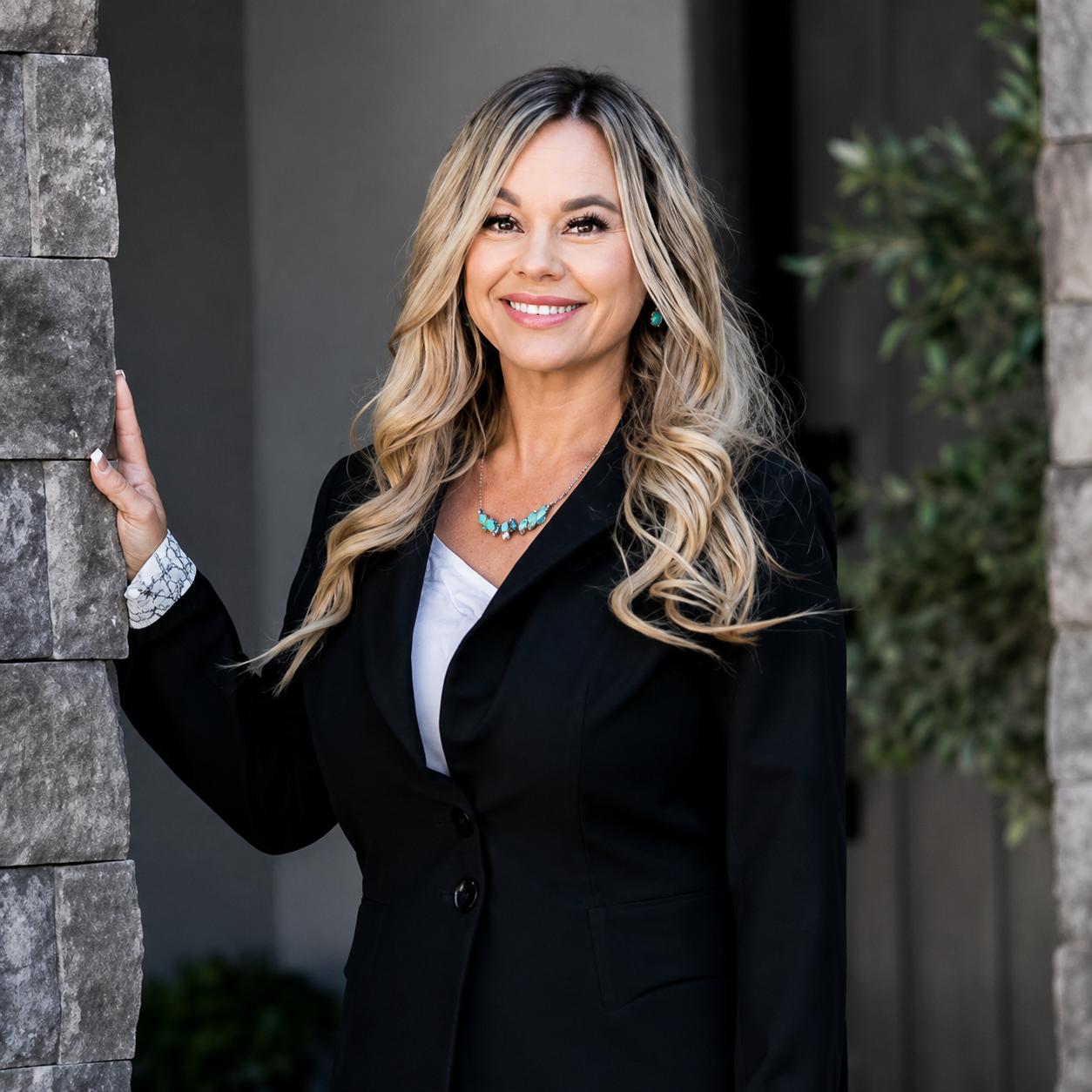 Jennifer Apodaca, realtor with Keller Williams, collaborating with Bonelli Financial Group
