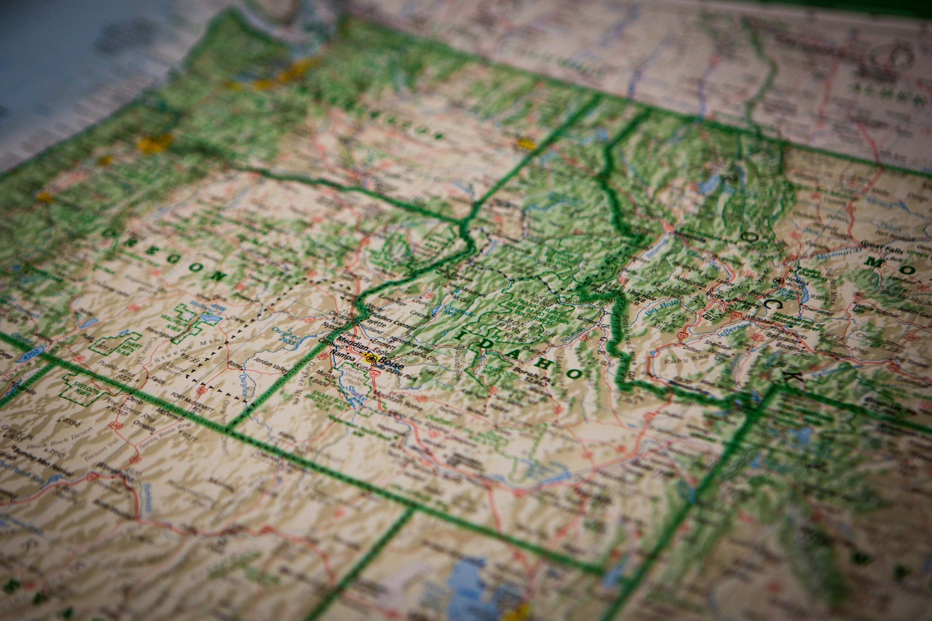 Mortgage broker helping with financing on home purchase in Idaho