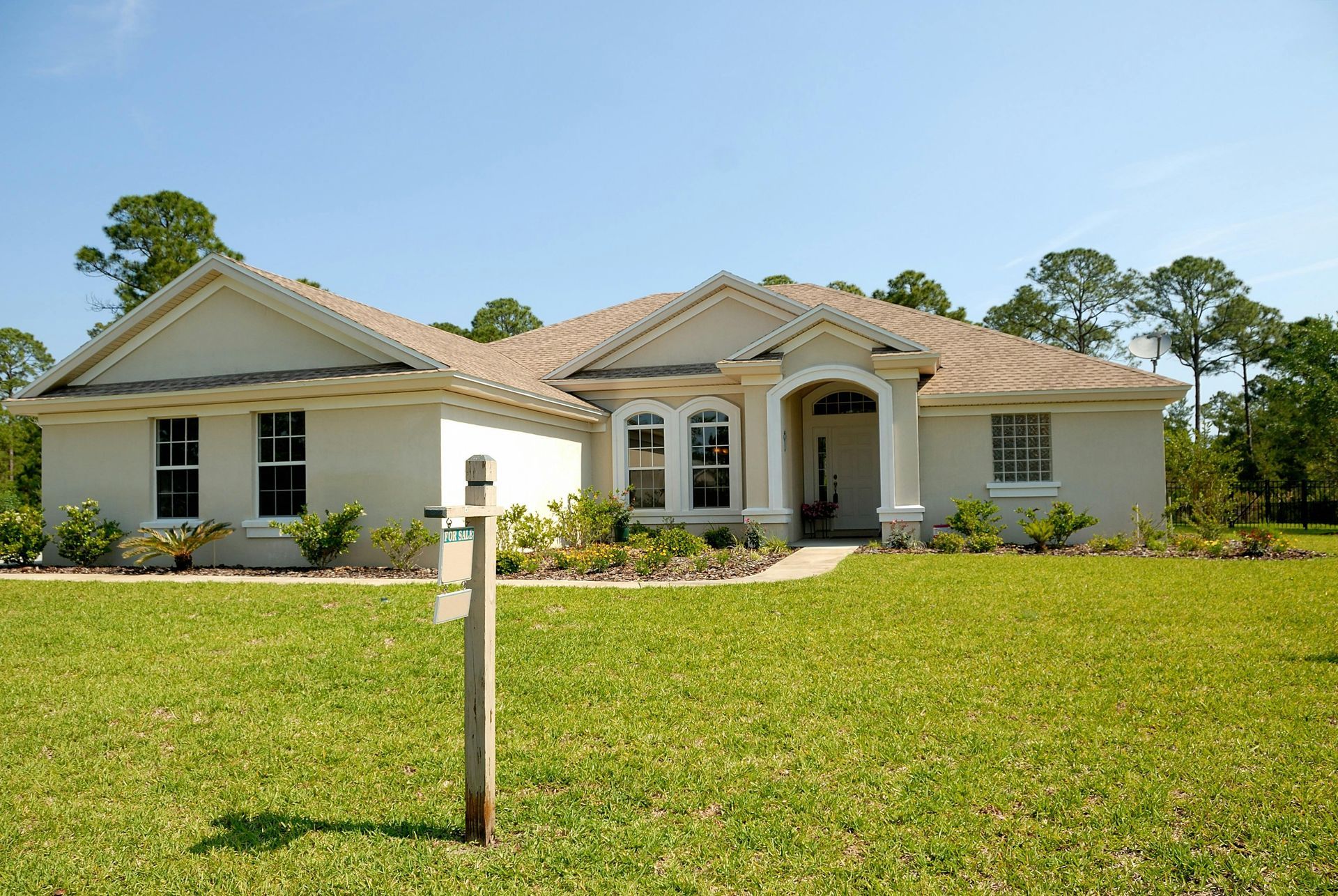 Homebuyer receiving fast mortgage approval online with Bonelli Financial Group in 2025