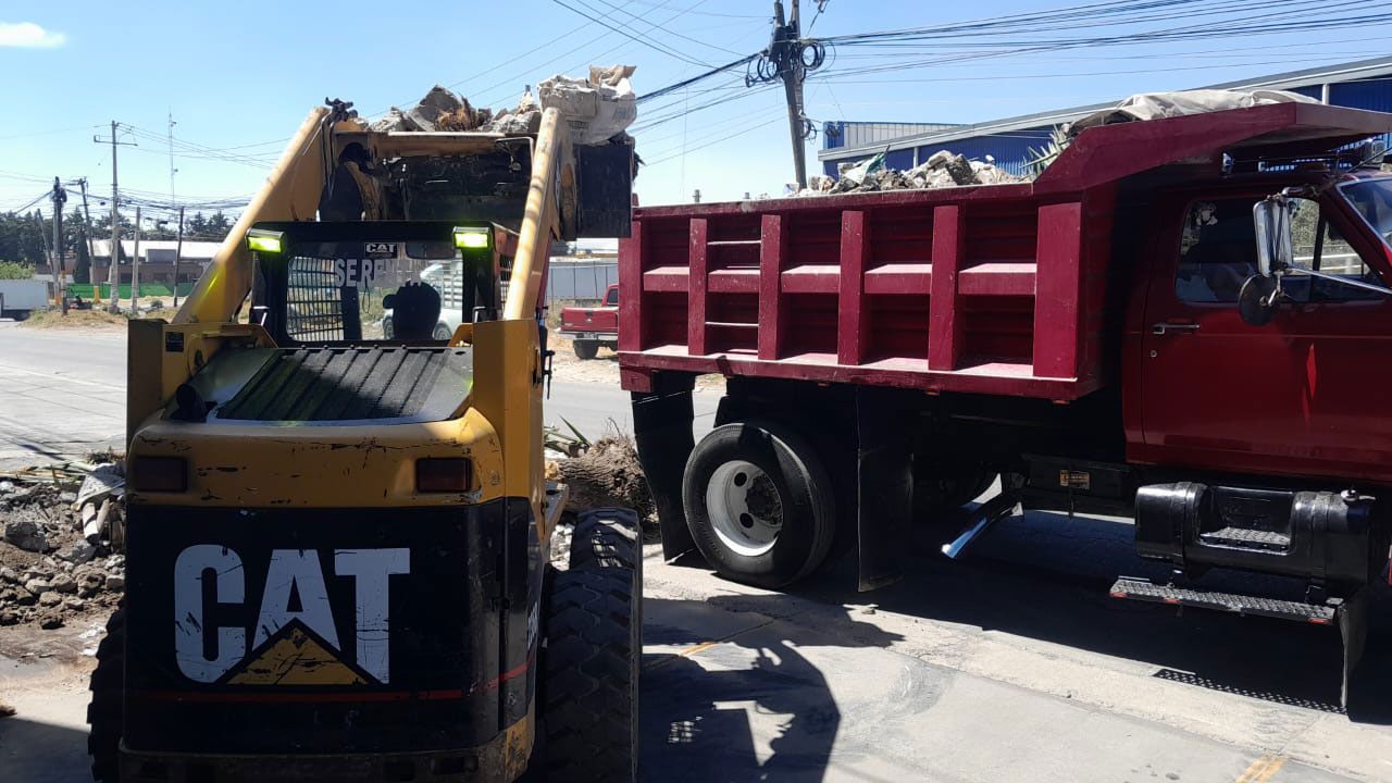 RST MAQUINARIA Y RETIRO DE ESCOMBROS 