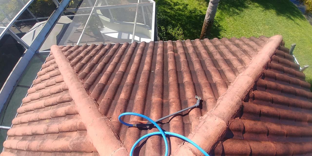 Pressure washing before | Tarpon Springs, FL | Tri County Power Washing