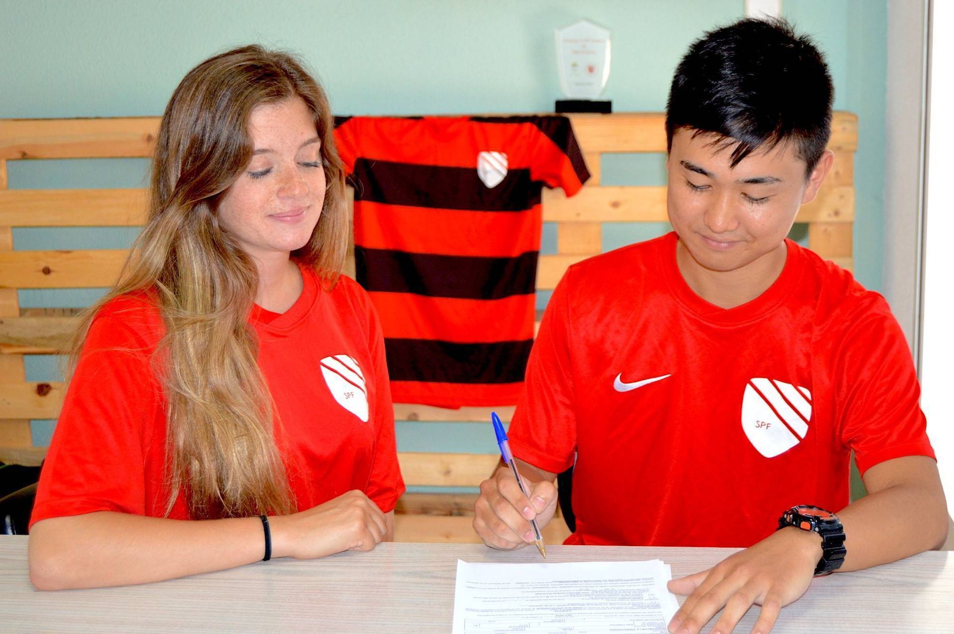 Bringing Japanese Soccer Knowledge to Spain Rush-SPF