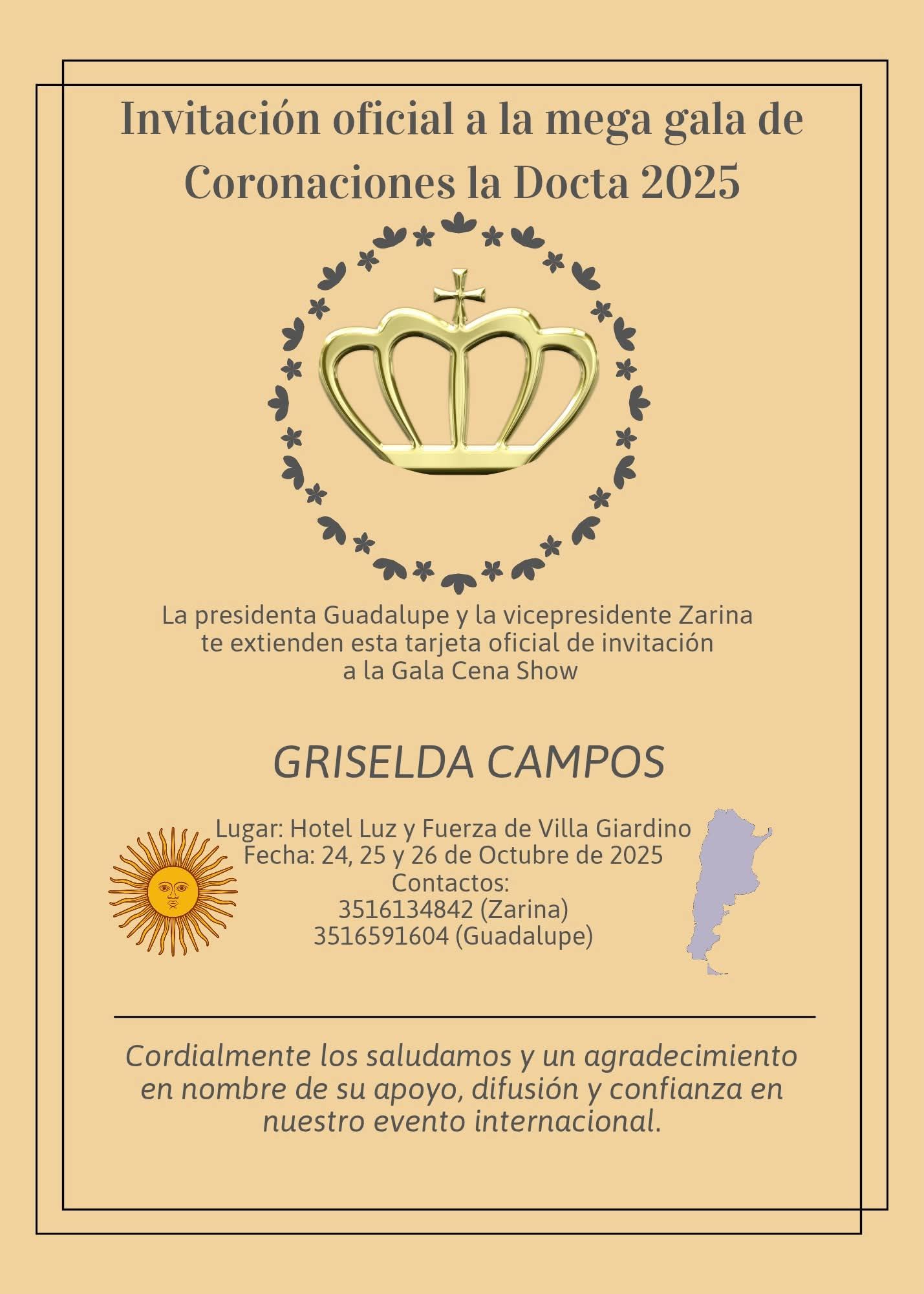 Invitación beige a la Mega Gala de Coronaciones La Docta 2025, con corona dorada y nombre Griselda Campos