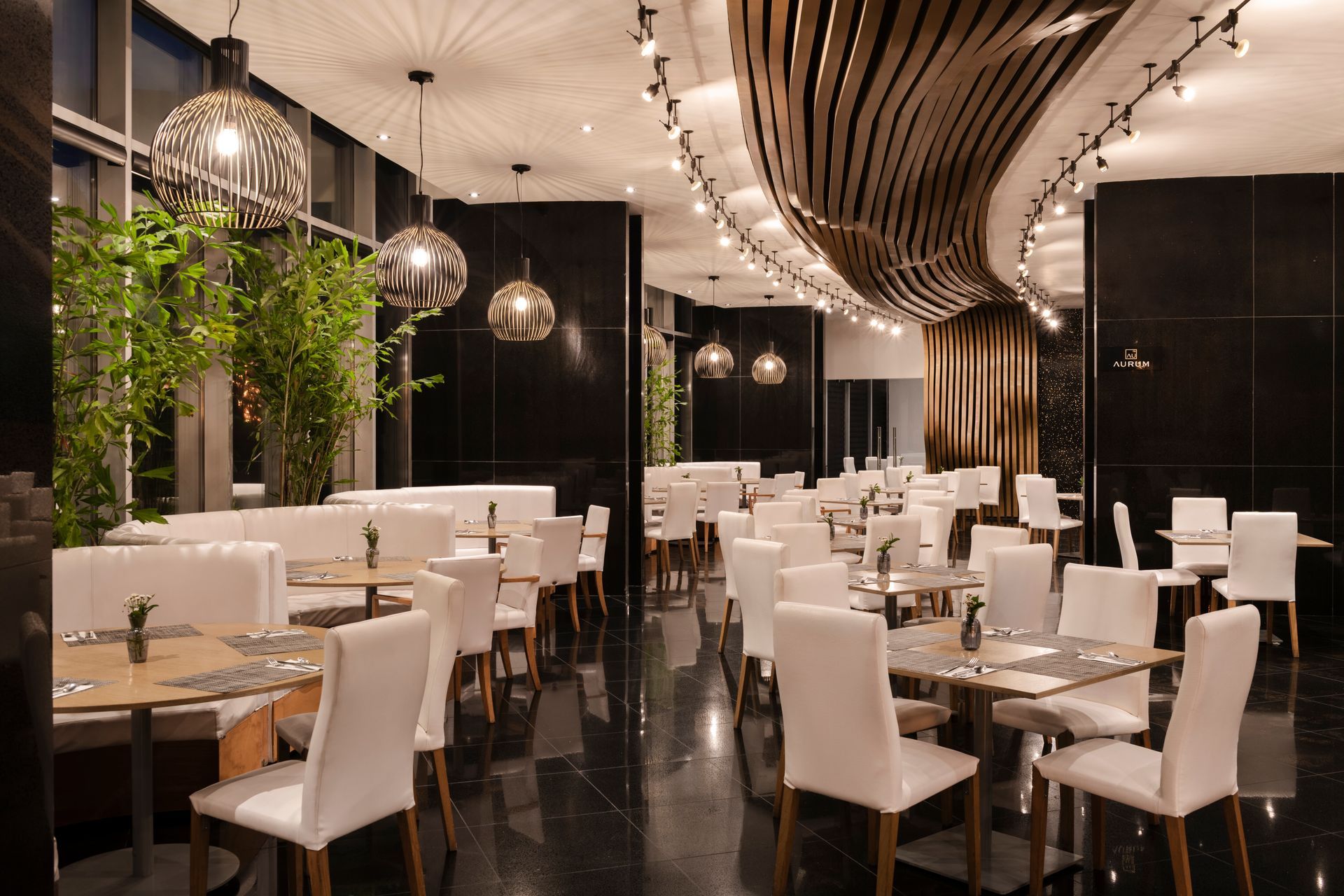 Restaurante Aurum Hotel Golden Tower - Restaurantes