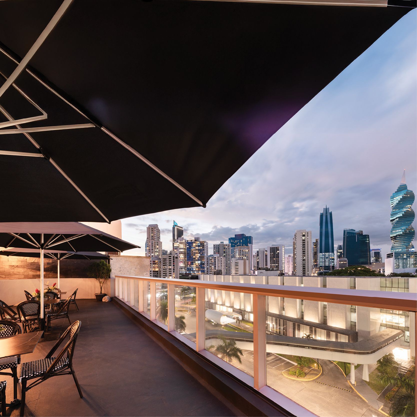 Bar & Terrace