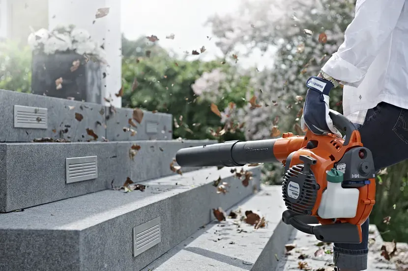 Leaf BlowerOn Stairs — CBS Chainsaw & Brushcutter Specialists - HUSQVARNA in Wauchope, NSW