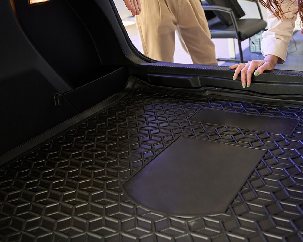 Floor Liners & Mud Flaps