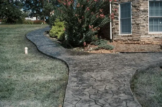 Curve Pathway — Glade Hill, VA — Creative Curbs