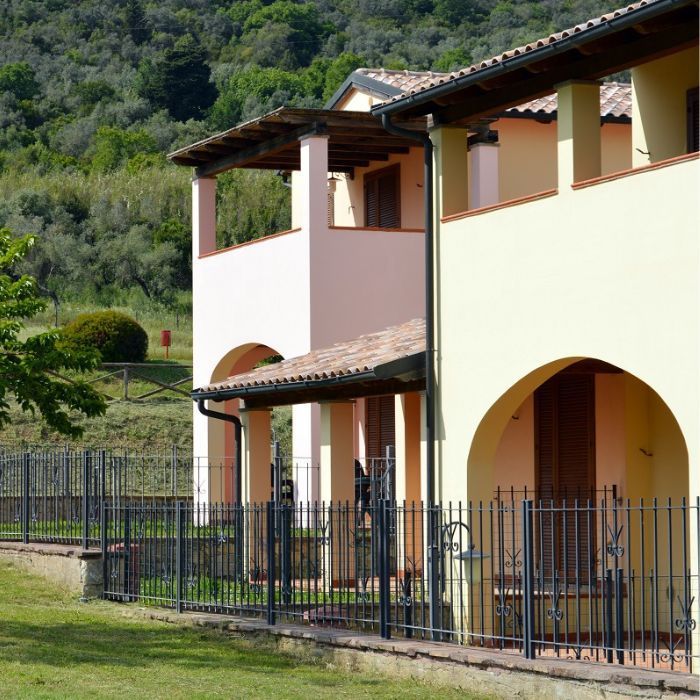 Trilocale in residence con piscina nel cuore della Maremma toscana