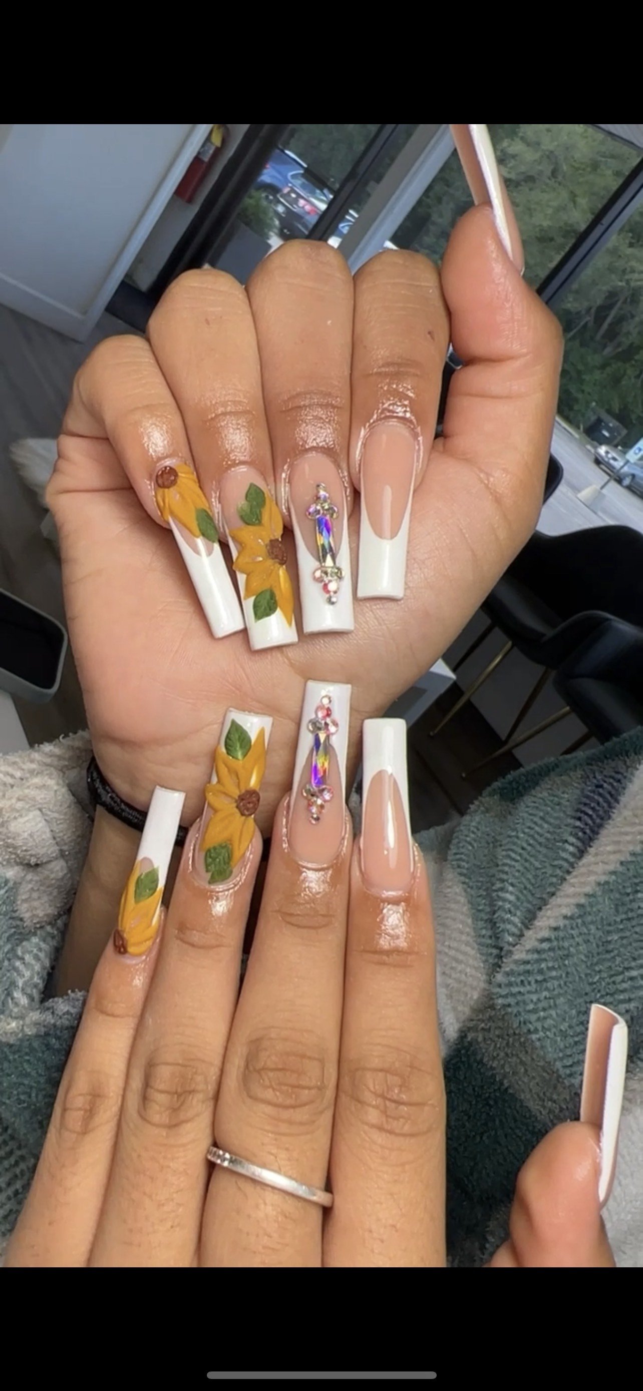 Luxurious Full Service Nail and Lash Salon in South Elgin, IL C&C Nails