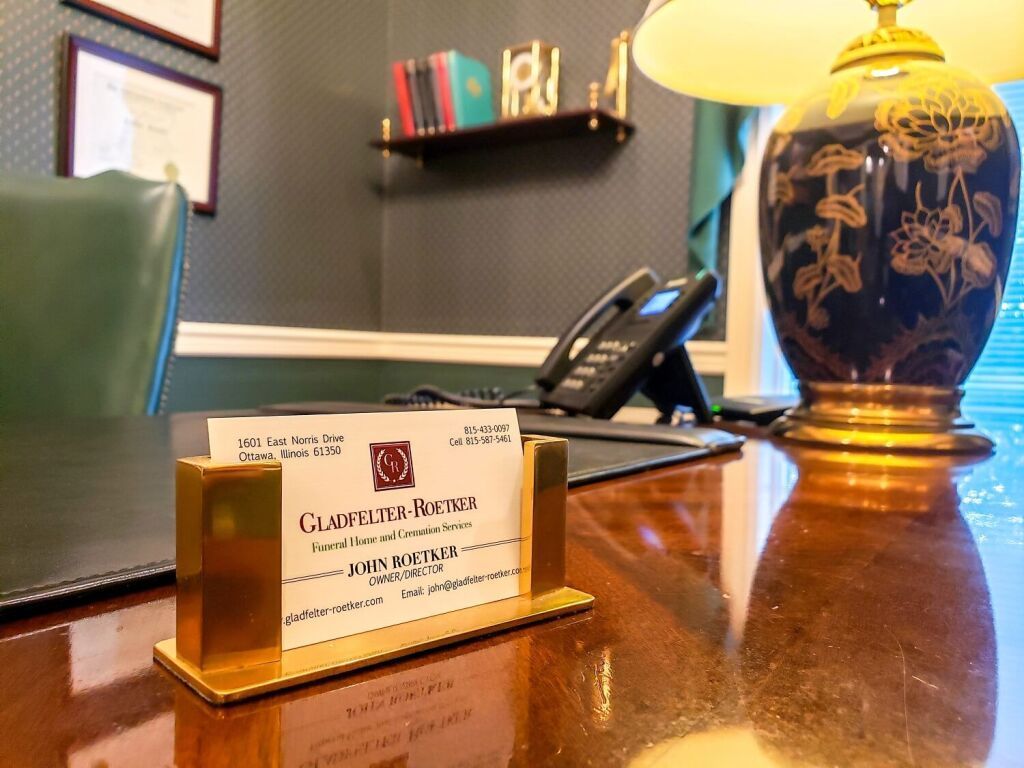 Gladfelter-Roetker Funeral Home Business Card
