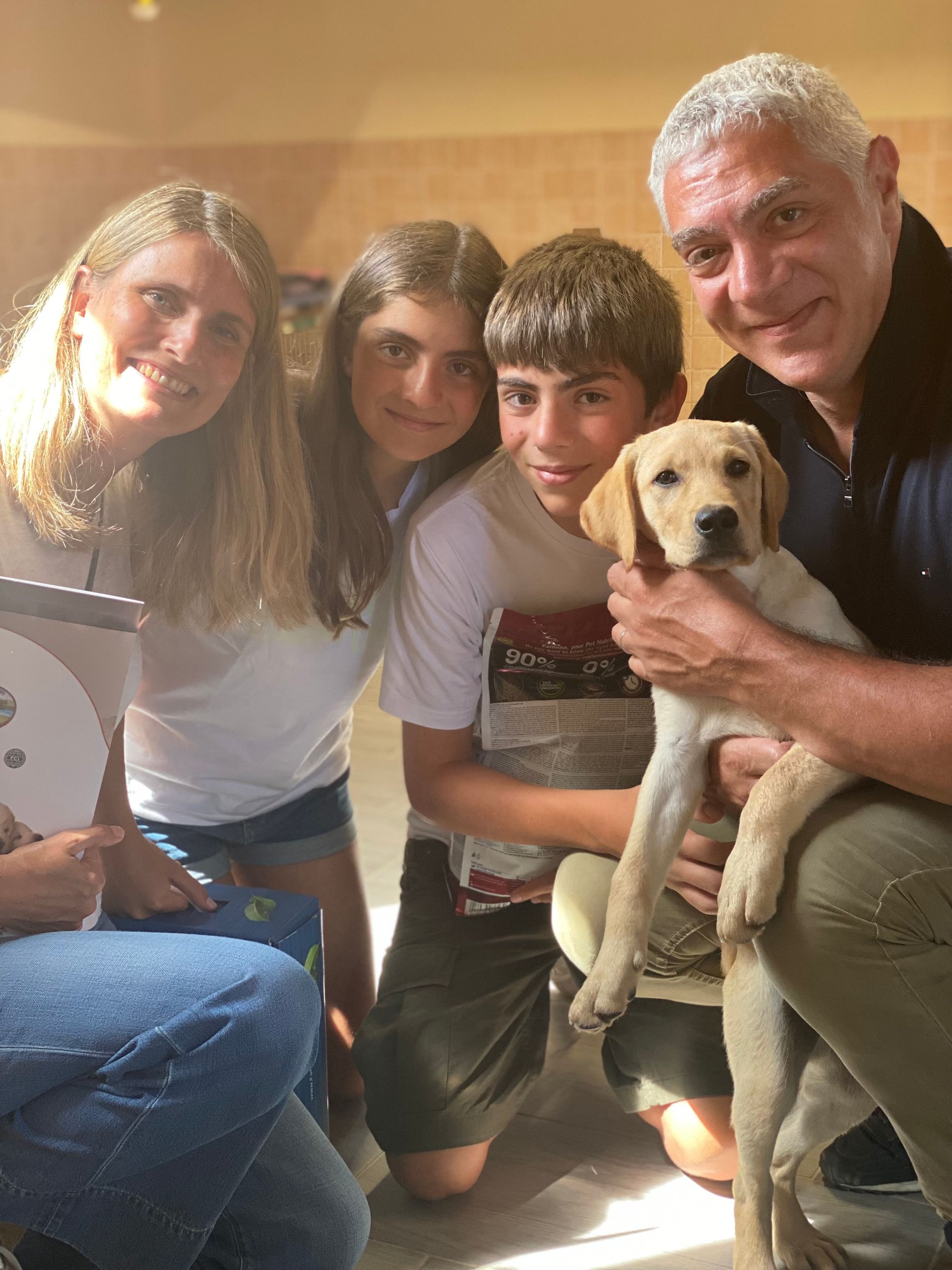 Allevamento Enci FCI Labrador in provincia di Pavia - I Labrador di Casa Paraporti - Consegna cuccioli