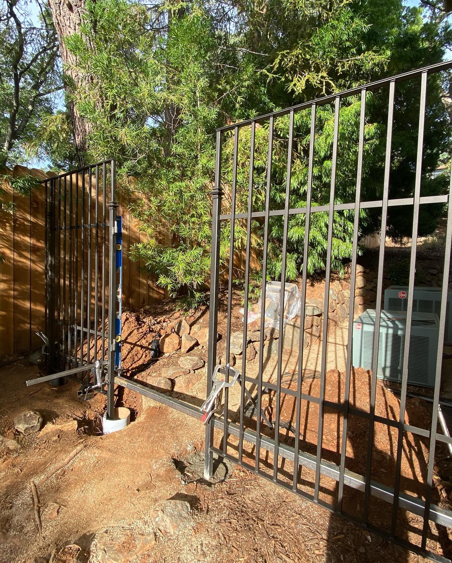 Installing new metal gate