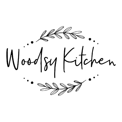 Woodsy Kitchen Klamath Falls logo