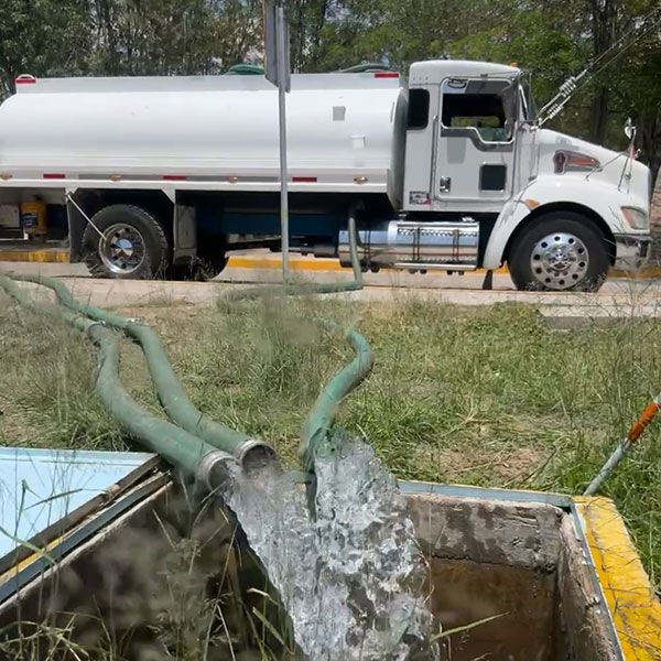 PIPAS DE AGUA DARIEL-Transporte de agua potable