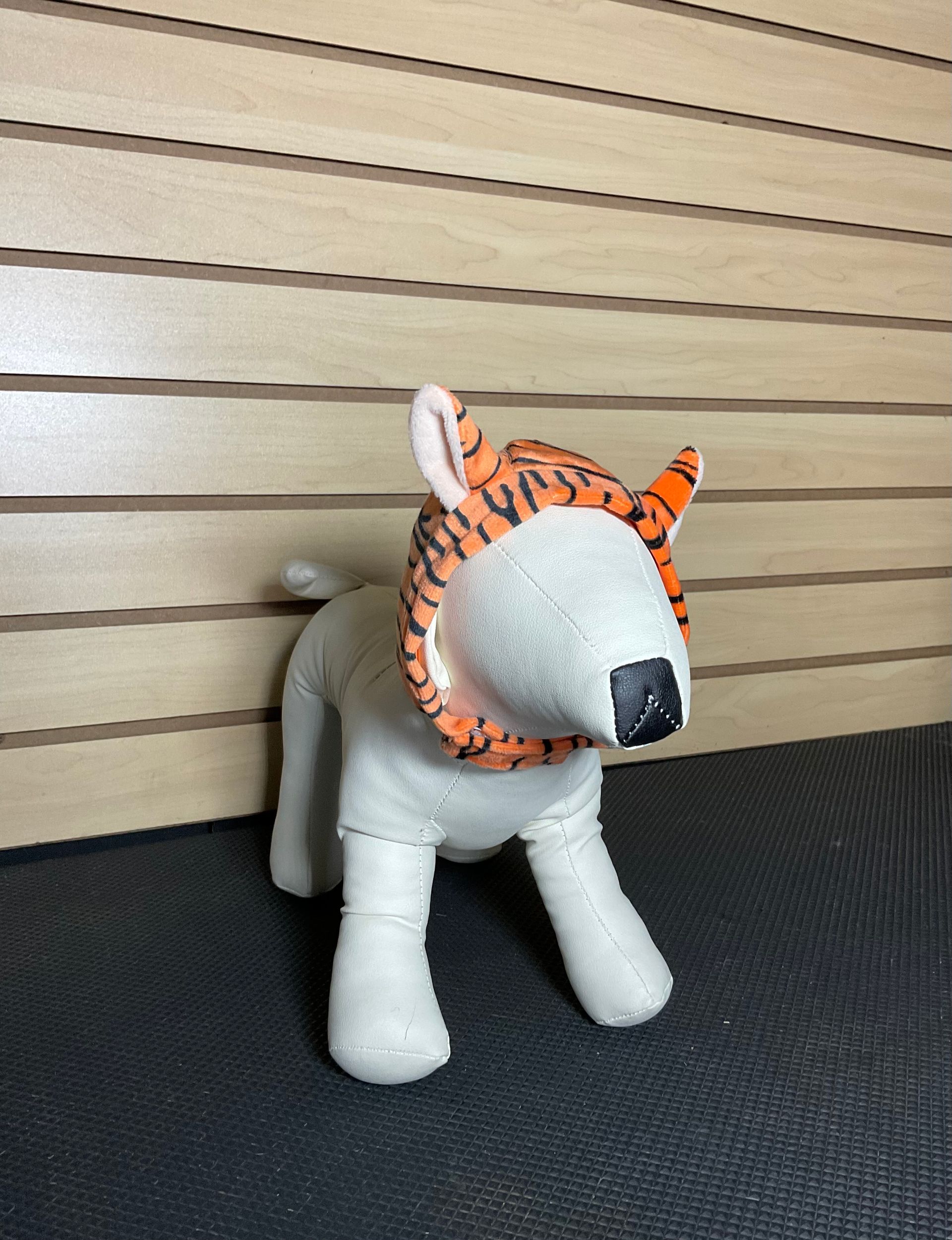 Tiger hat