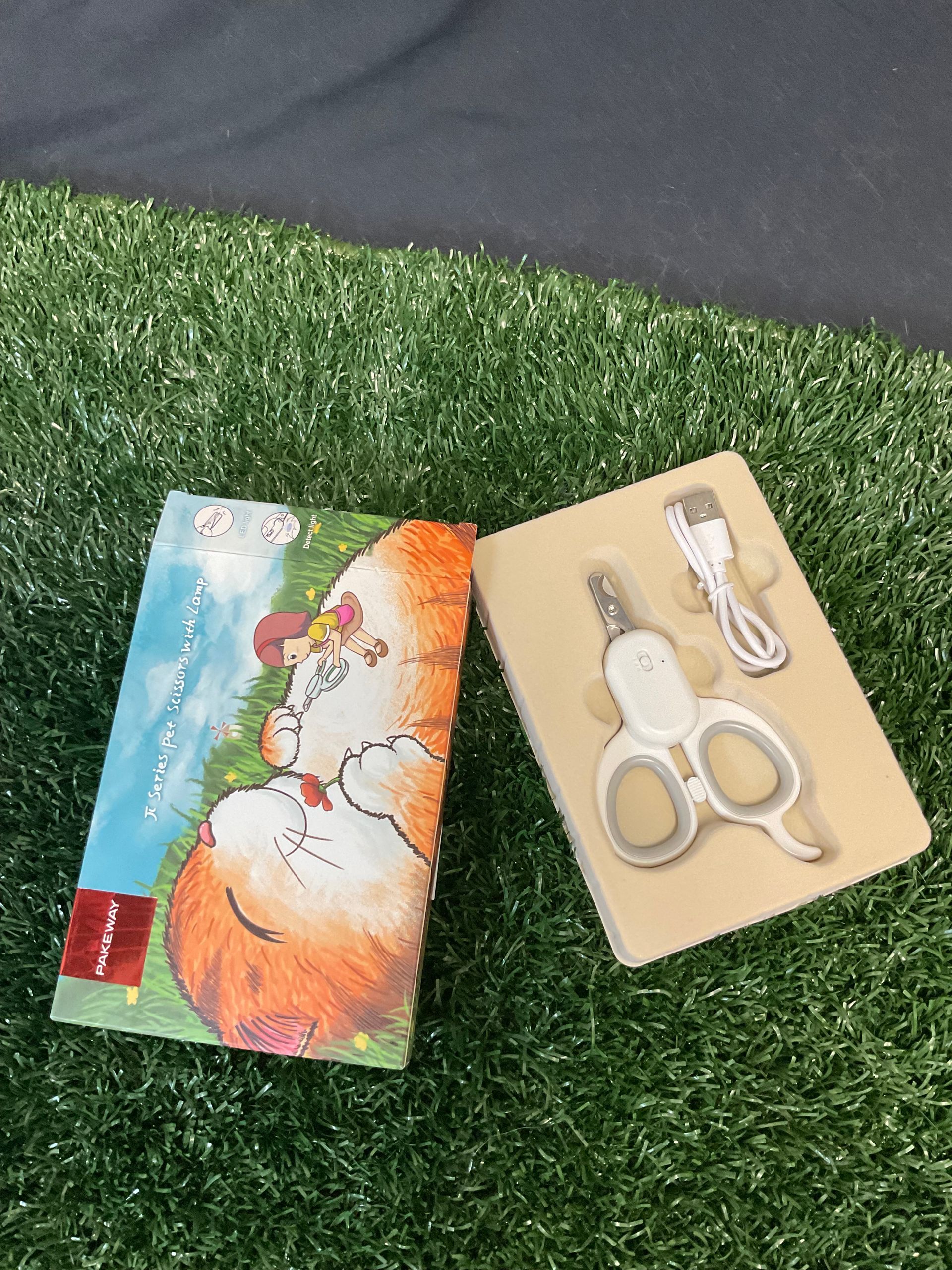 Cat nail clippers