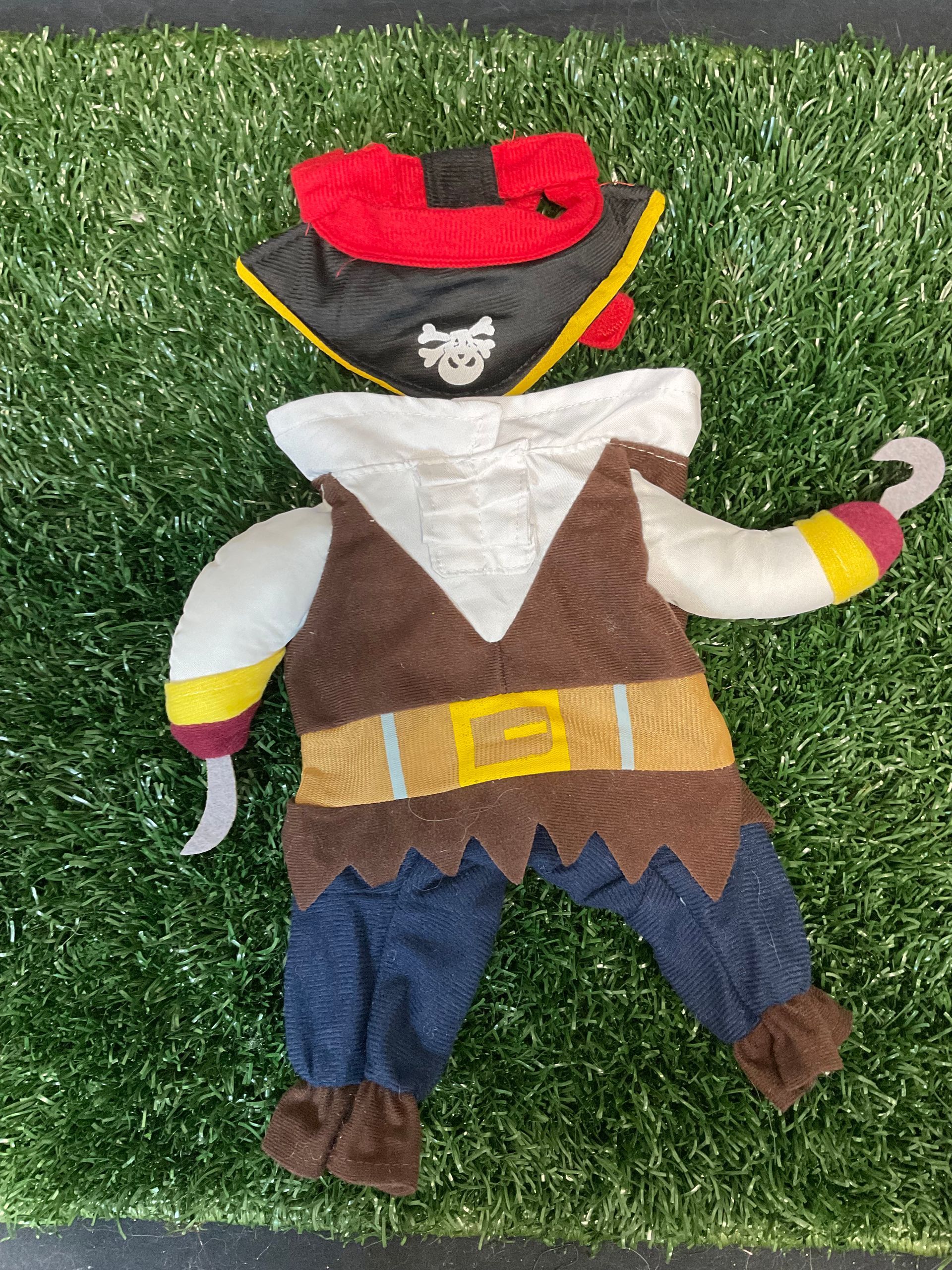 pirate costume