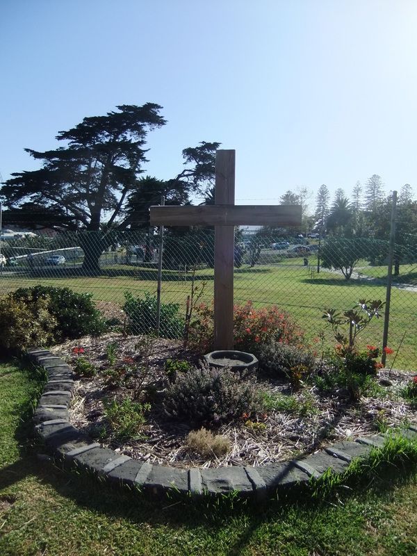 St Paul's Frankston - The Memorial Garden