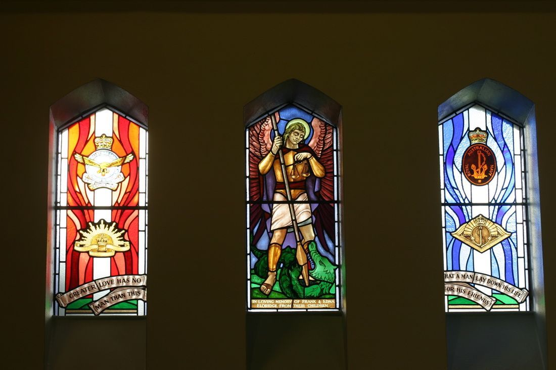 Commemorative Window - for those who served and died for their country in war – (Derek Pearse)