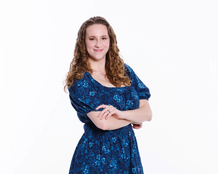 Headshot of Sidney Rowland the owner and director of South East School of Dance