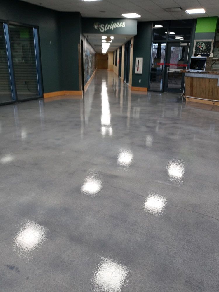 Polished concrete corridor in a Buford, GA sports facility installed by Extreme IFC