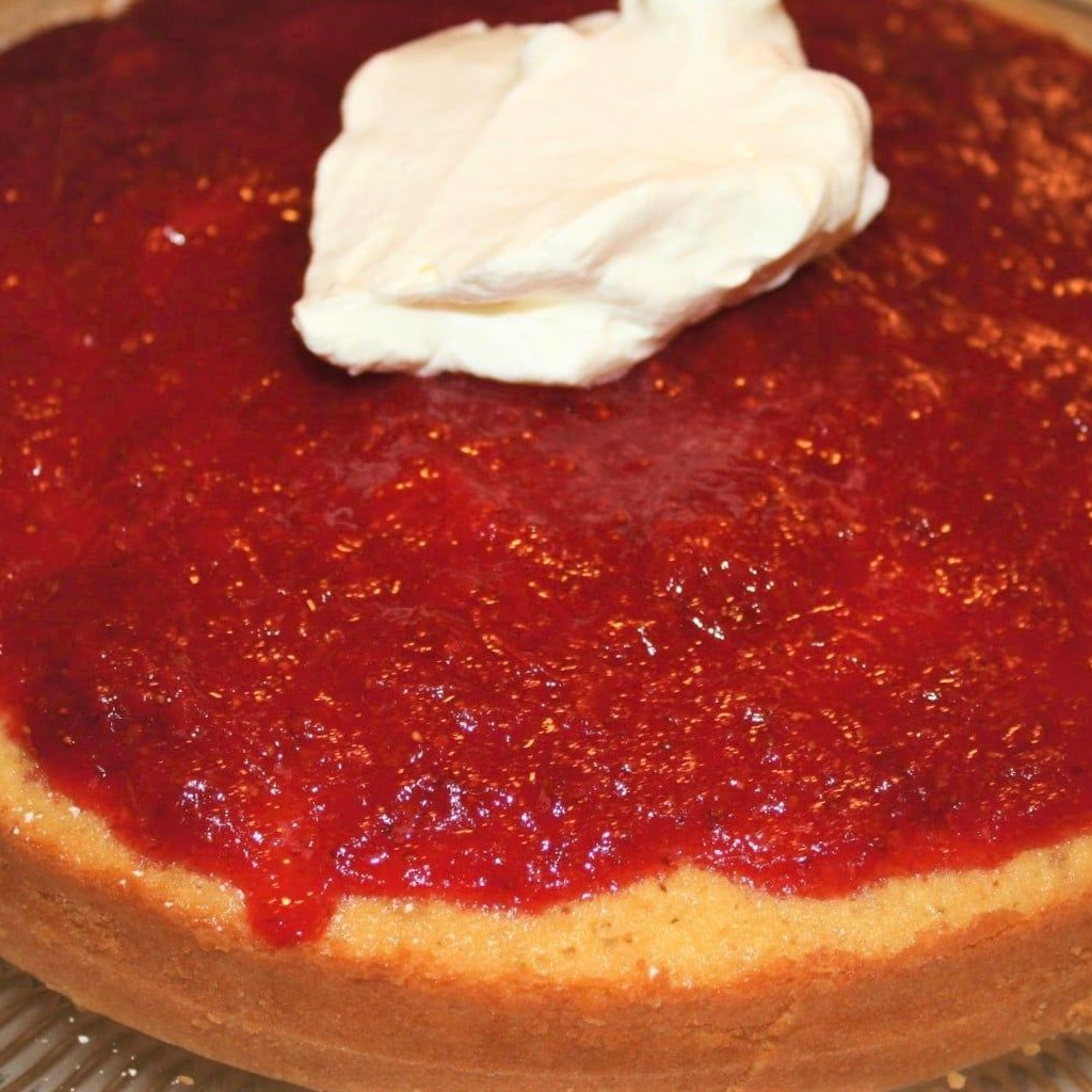 ALMOND & LEMON CAKE WITH STRAWBERRY PRESERVES
