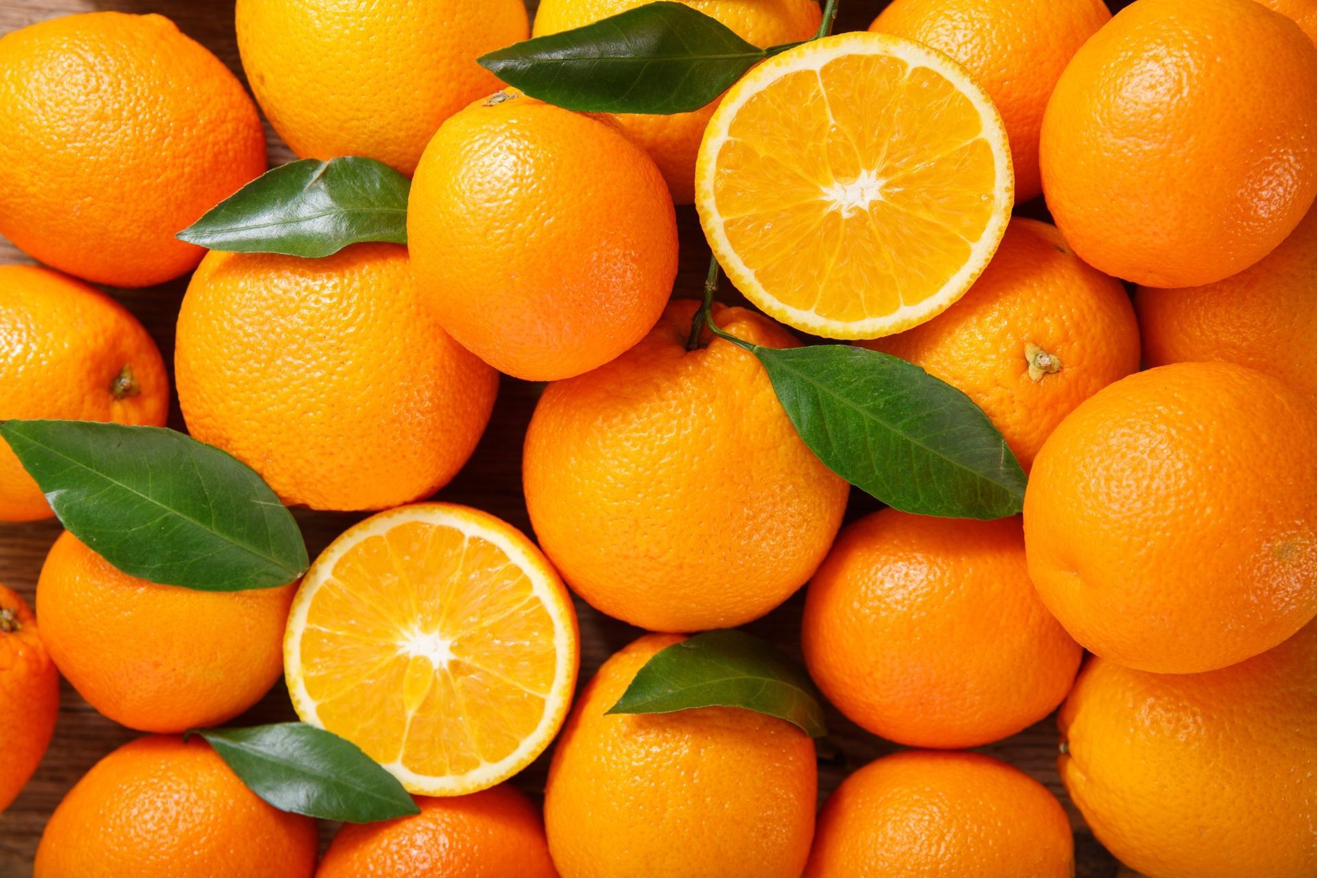 Oranges with green leaves