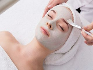 Luxury-Facial