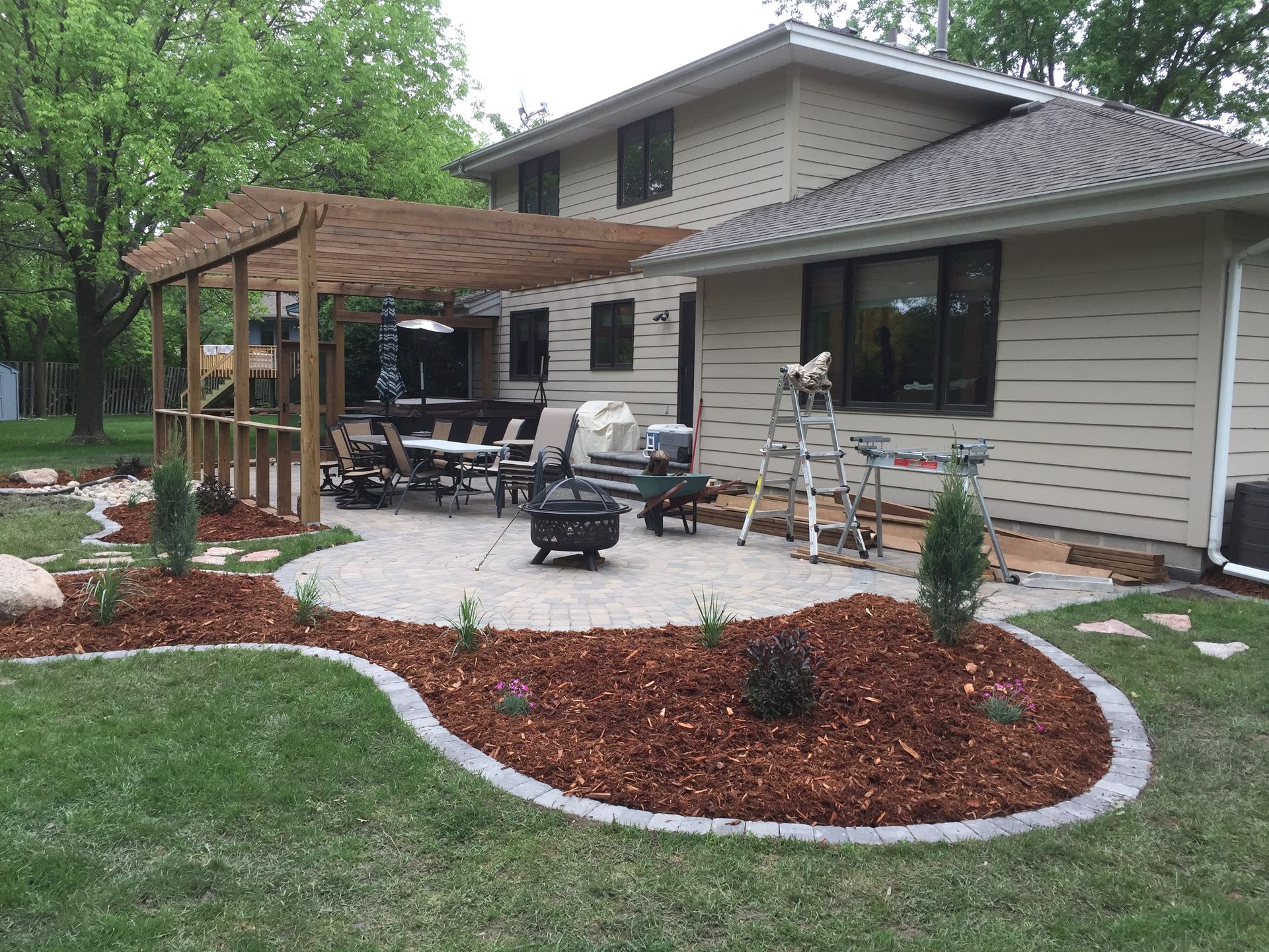 Property Management Minneapolis, MN Lifestyle Landscapes