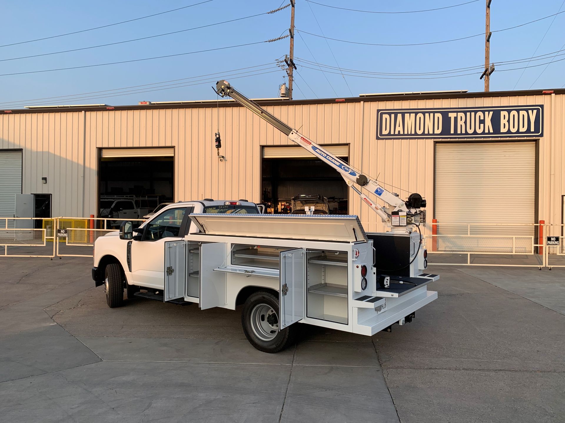 9' Auto Crane Service Body