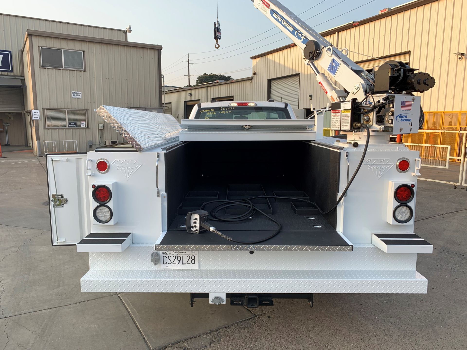 9' Auto Crane Service Body