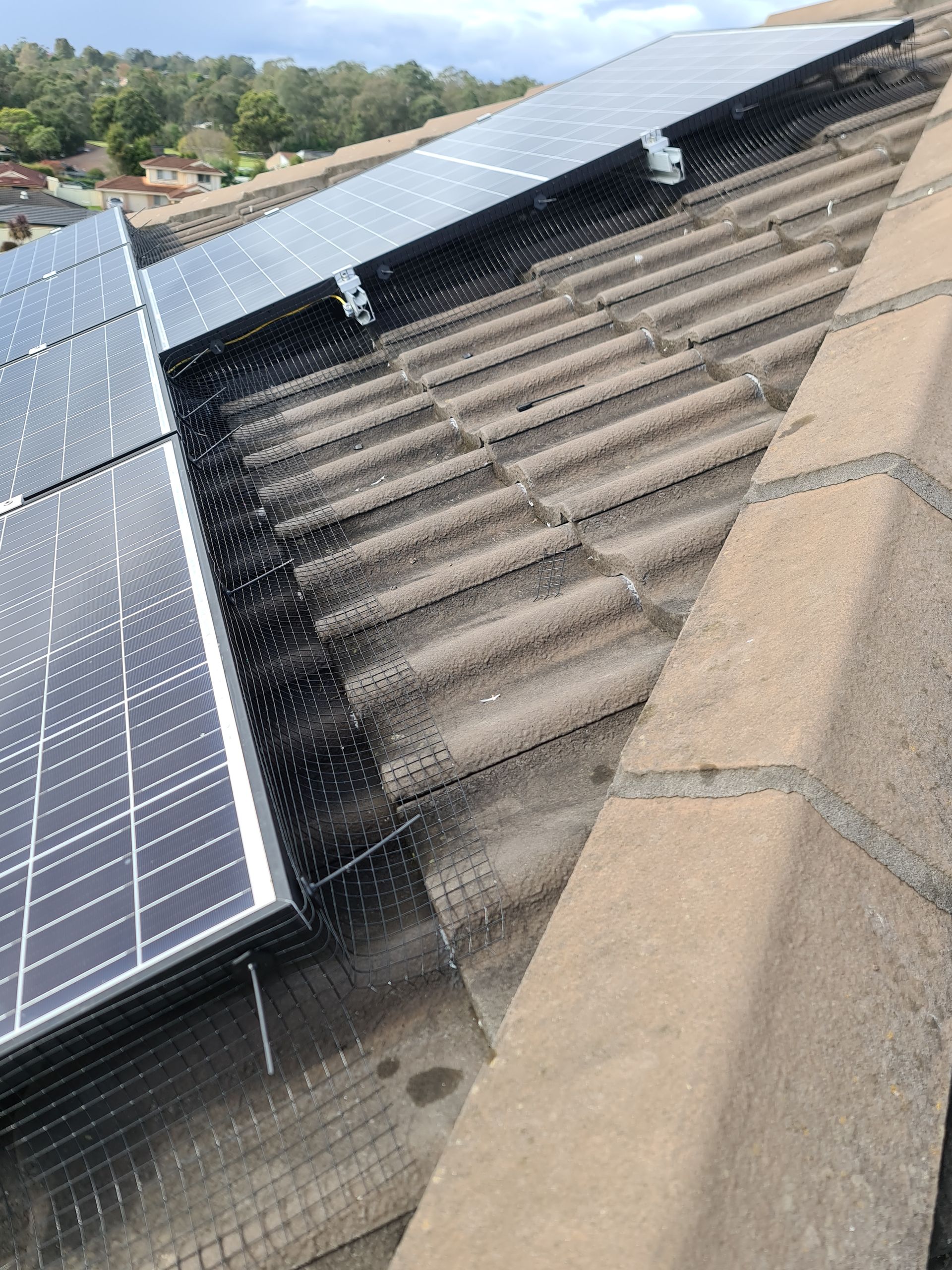 Solar bird proofing mesh