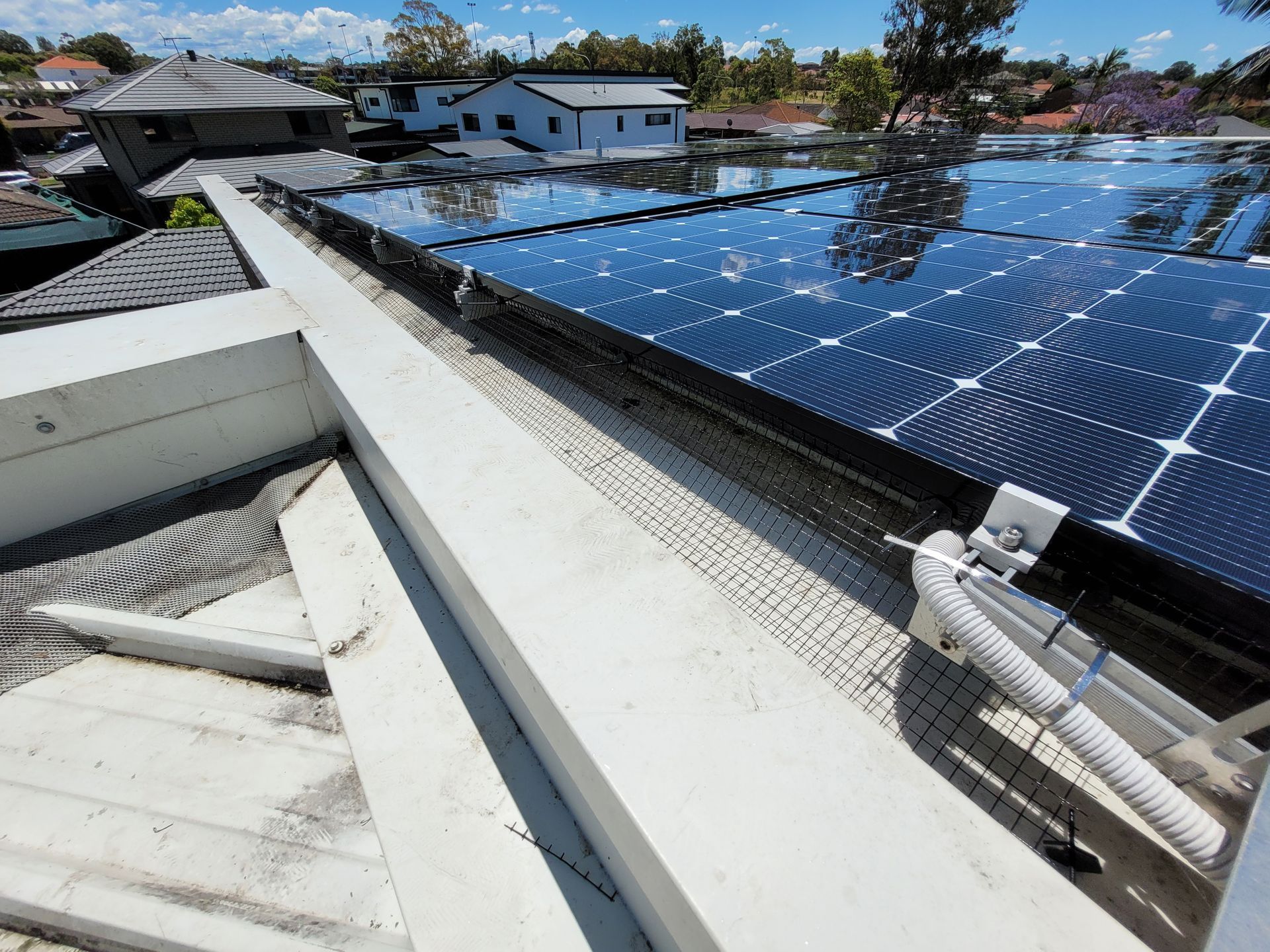 Solar bird proofing mesh