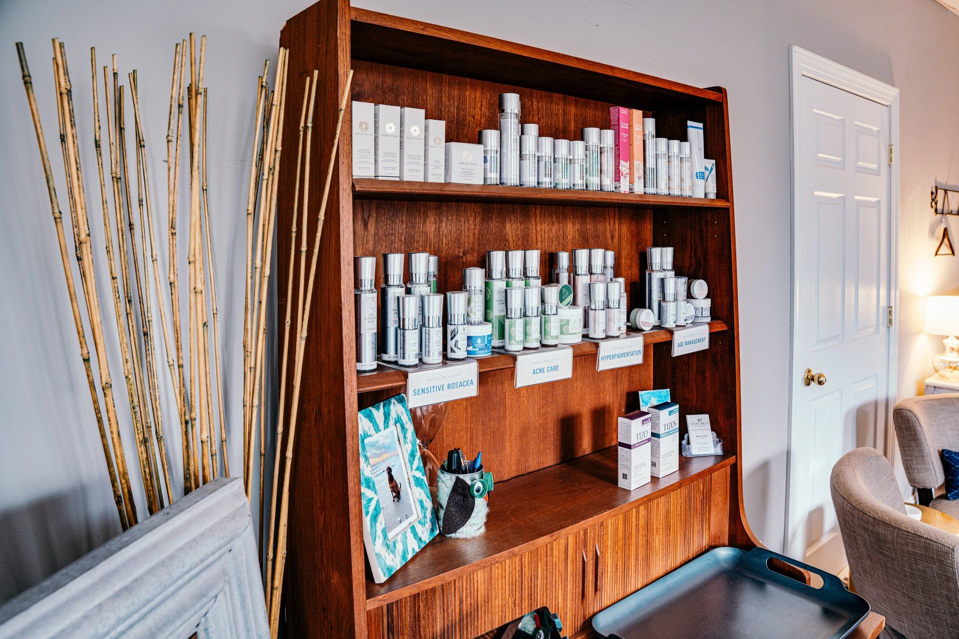 I sell most of Rhonda Allison's clinical product line. You may also purchase any Rhonda Allison products at skinhelpstudio.com
