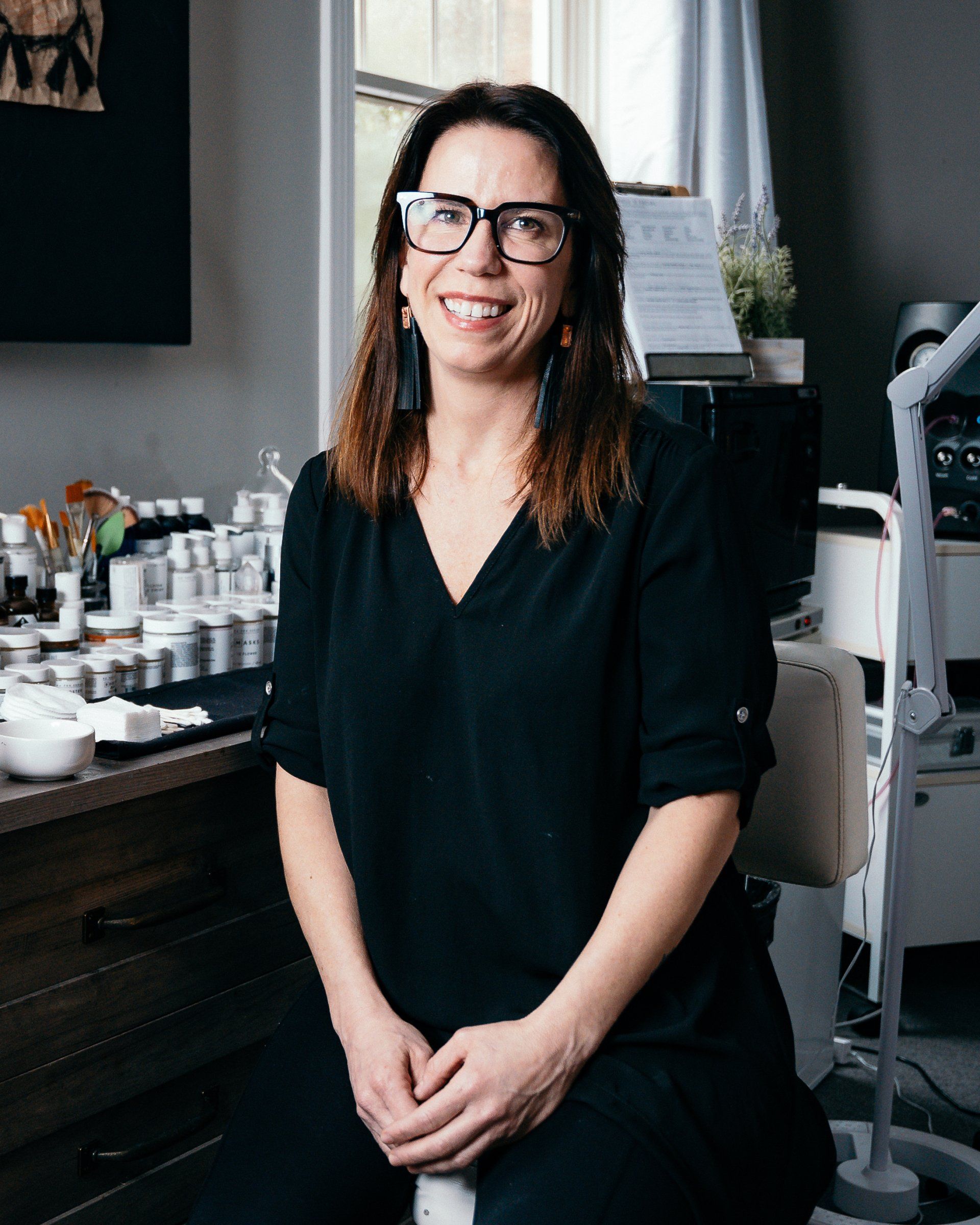 Rhonda Allison products are used in all my facials here in Mount Pleasant and can be purchased under SHOP on the Home Screen. Rhonda Allison products are used in alll my facials here in Mount Pleasant. From antiaging products, ance products, rosacea and sensitive skin products, pigmentation issues, eye care and sunscreens. 
