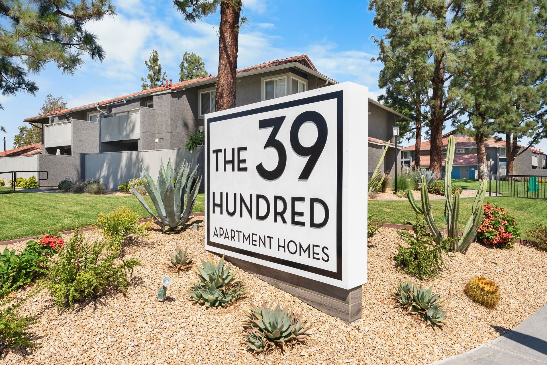 The 3900 monument sign