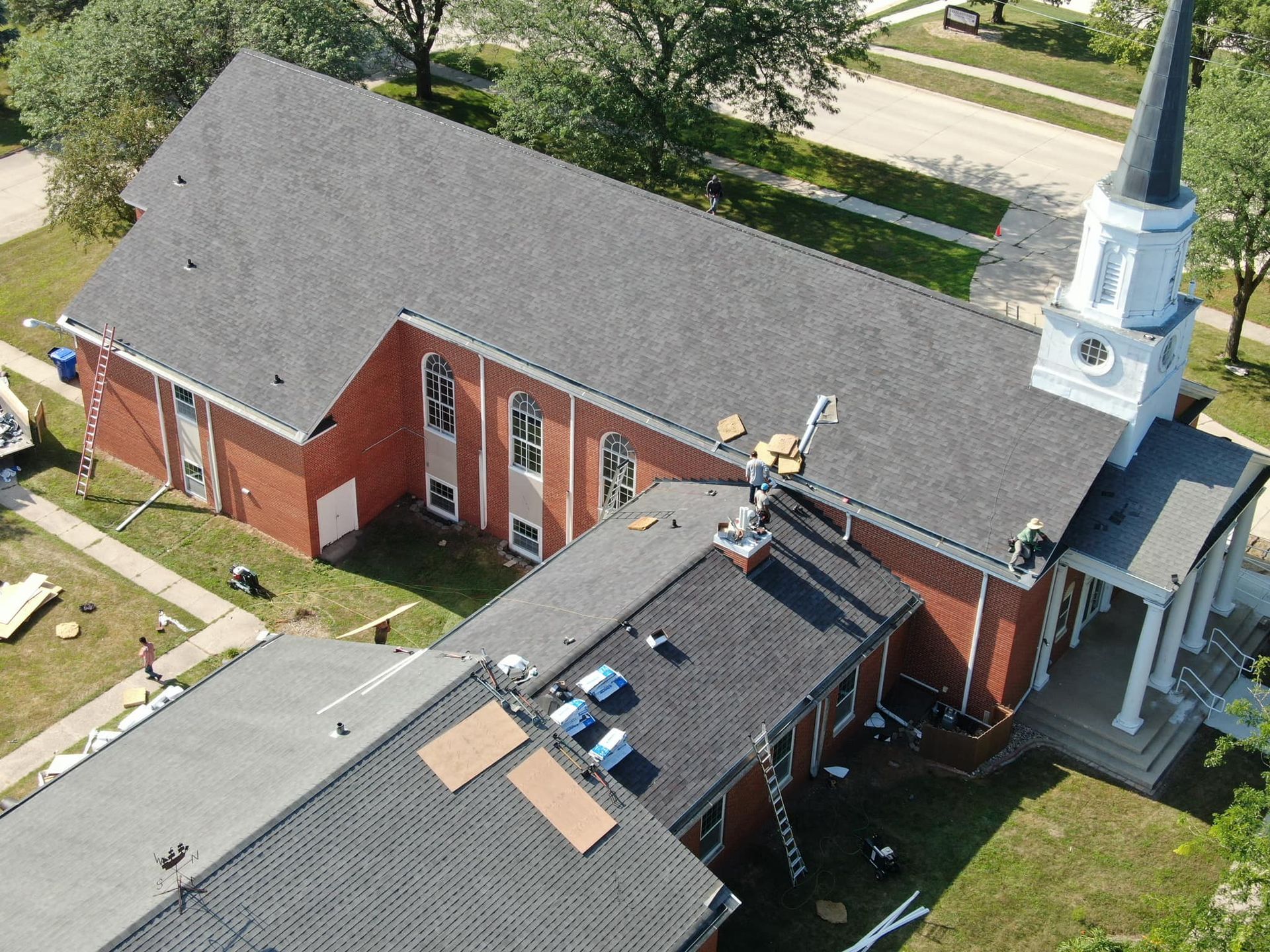 Clear Lake Iowa roofing services