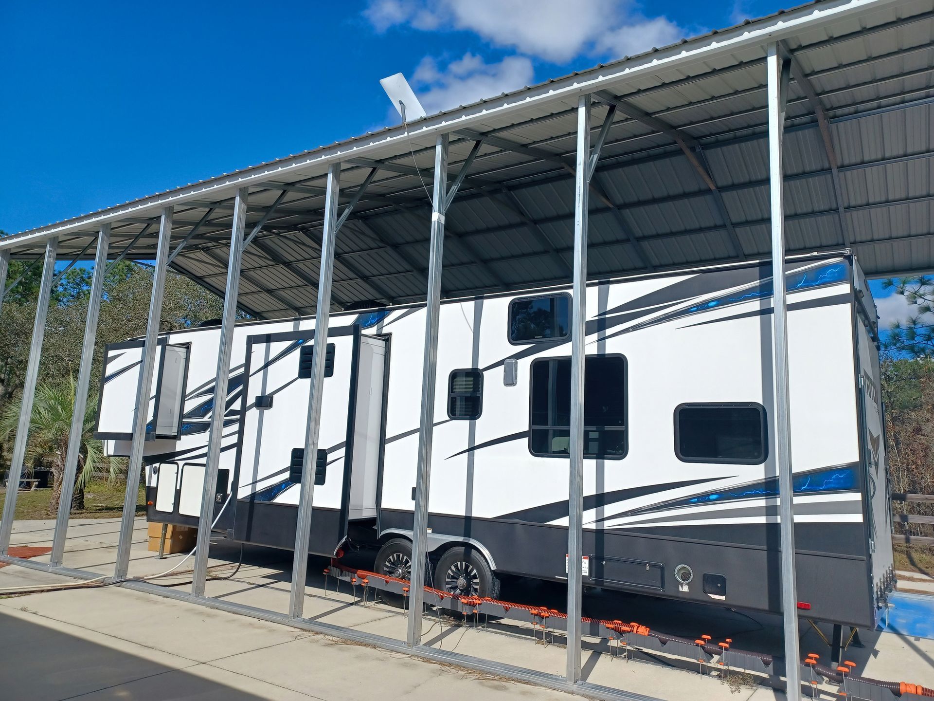 Carports in Elkhart, IN Carports in Elkhart, IN
