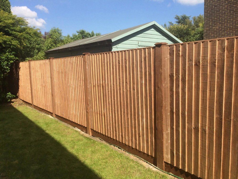 long fence up close