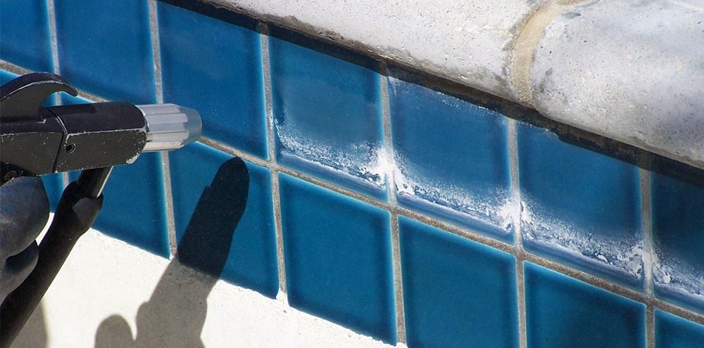 Calcium releaser on pool tile