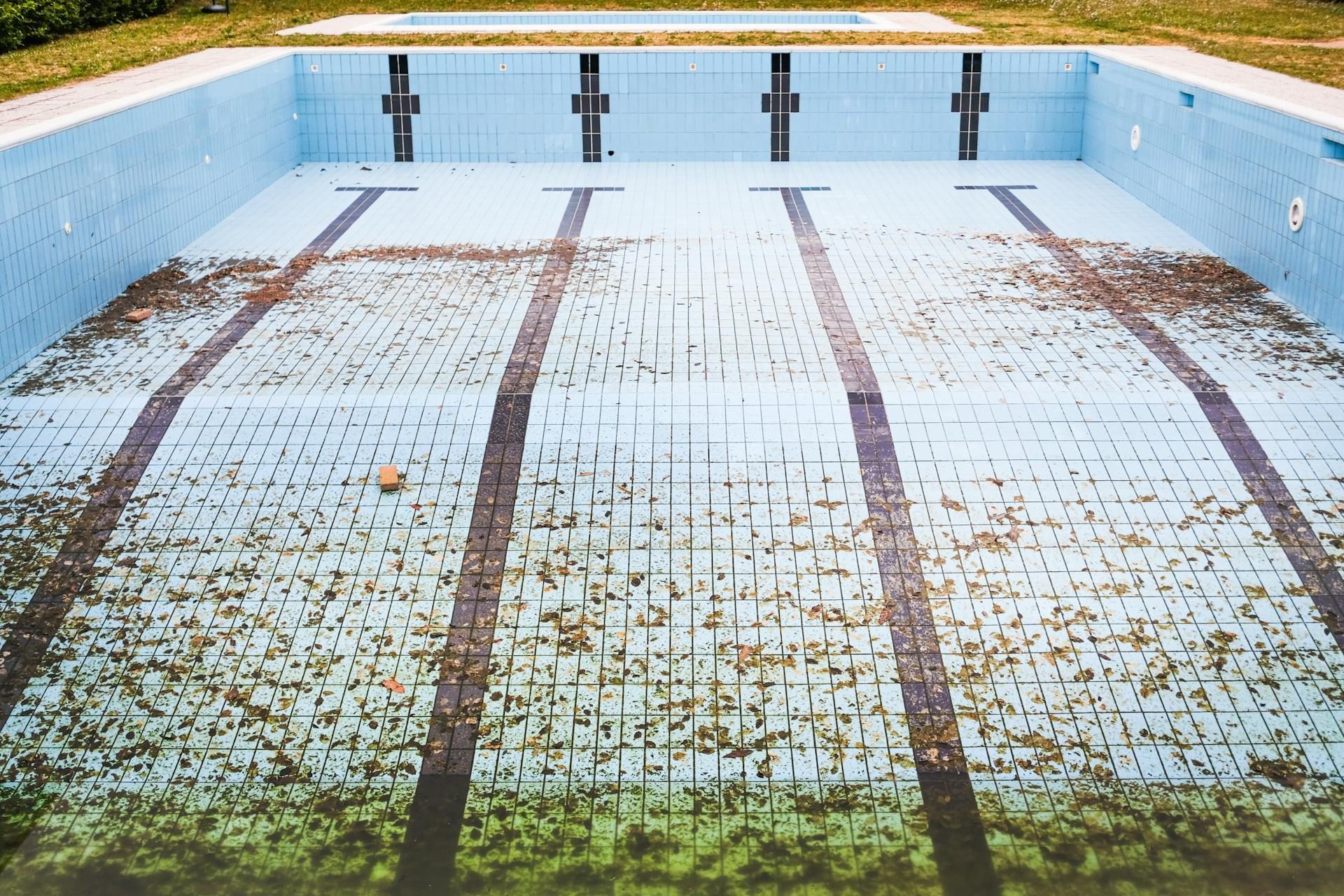 cloudy pool water fix near me
