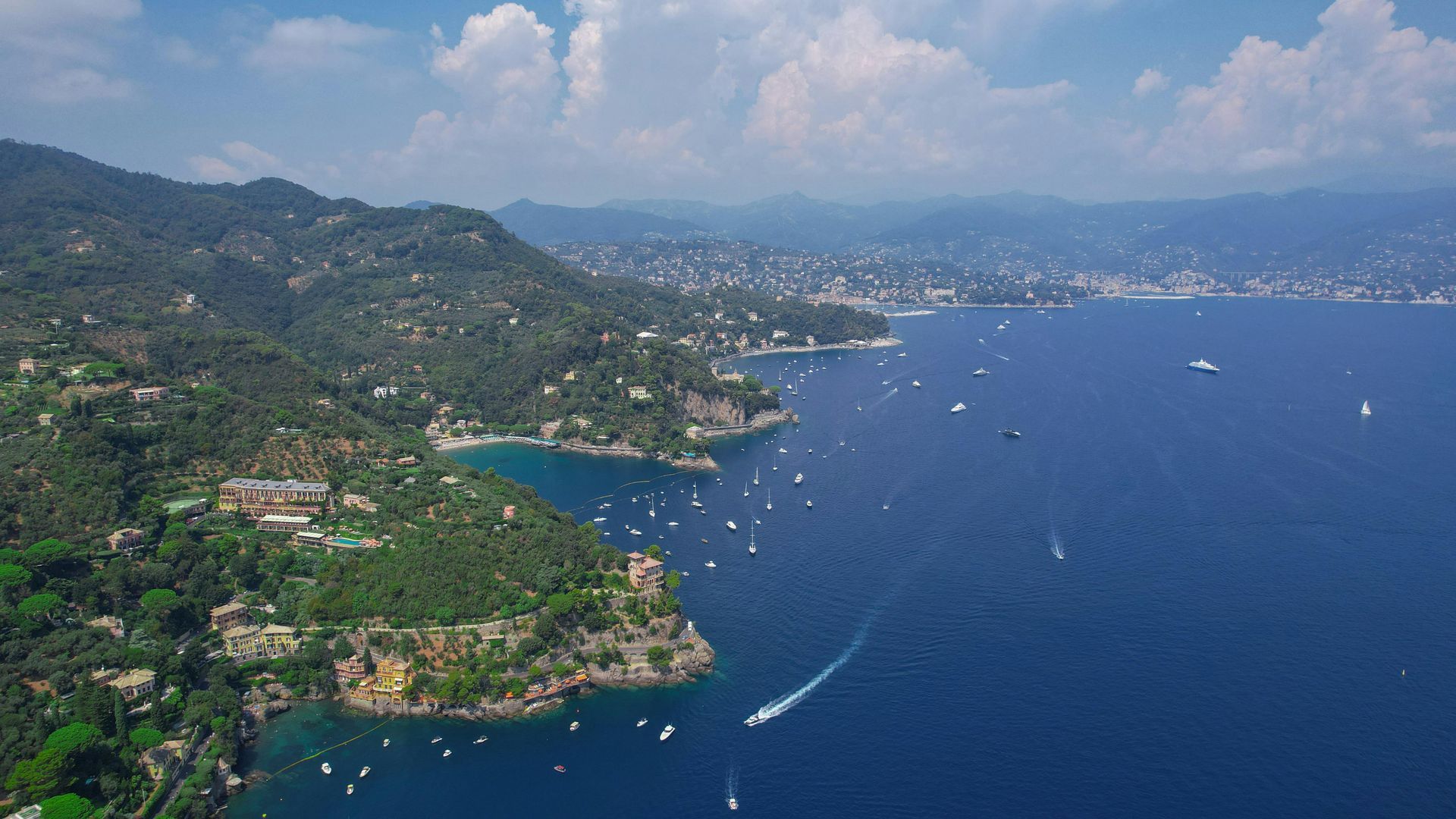 The ultimate French Riviera private day tour from Nice. Antibes, Cannes, Saint-Paul-de-Vence, Èze and Monaco in one day. From €500 per group.
