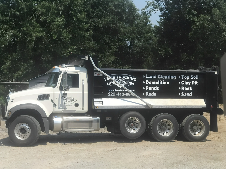 HOME Lee's Trucking and Land Services LLC Saint Amant, LA