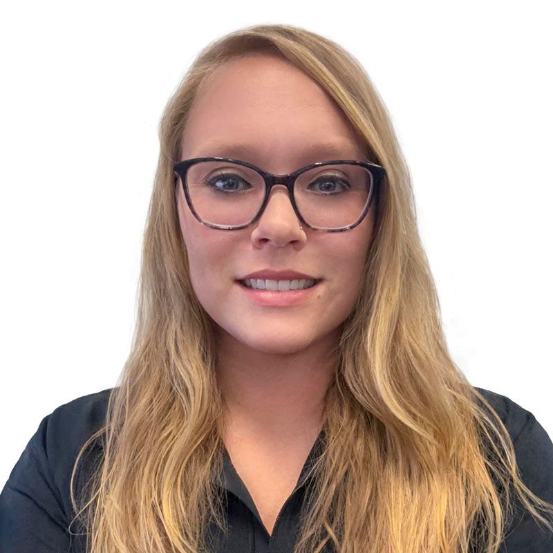 Cayla Engh, Five Seasons Windows and Doors team member headshot
