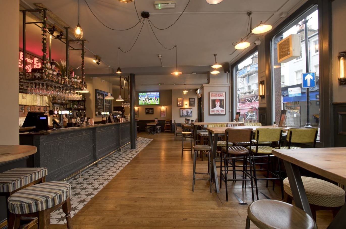 The Prince of Teck, Earls Court 2